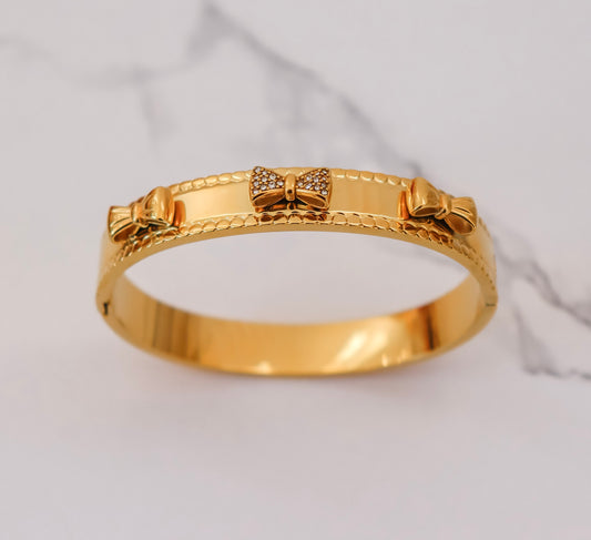 Bow Bangle