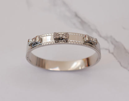 Bow Bangle