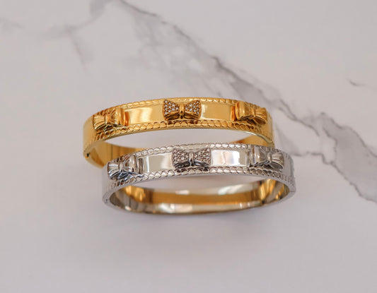 Bow Bangle