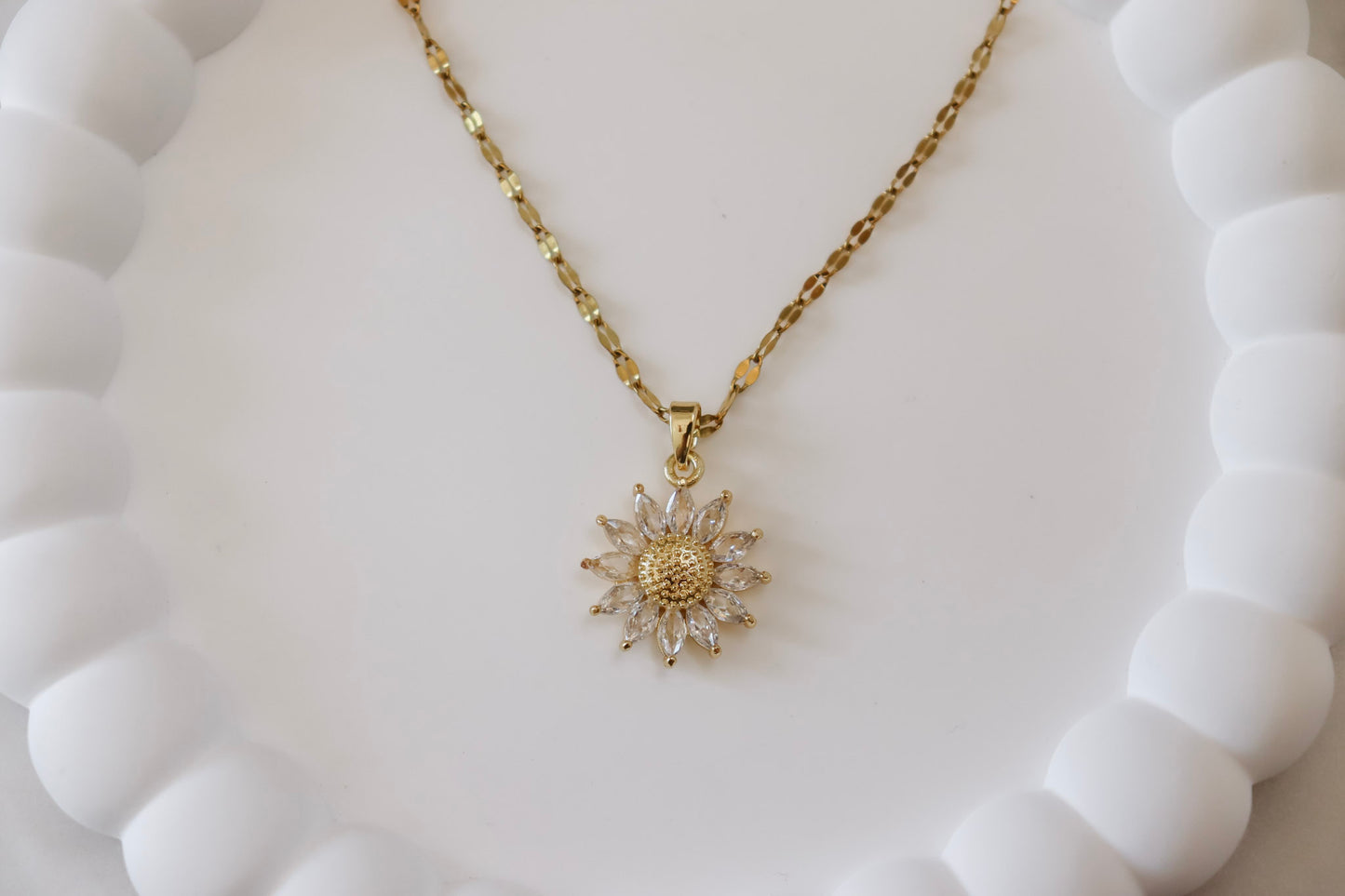 Cammy Flower Necklace