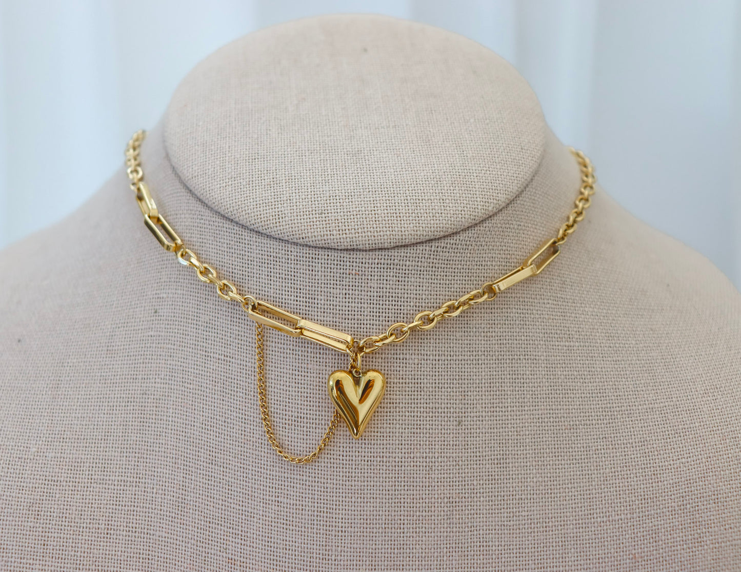 Avery Necklace