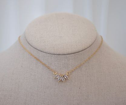 Lilly Necklace