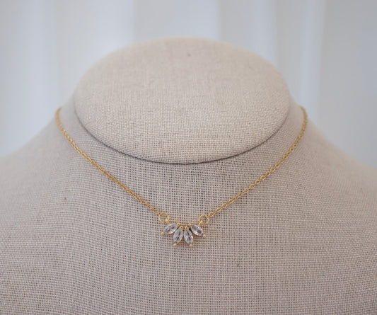 Lilly Necklace