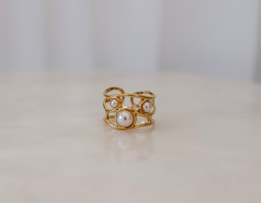 Lana Pearl Ring